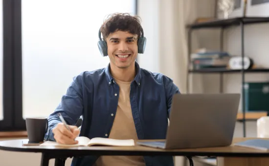 Student in a virtual class