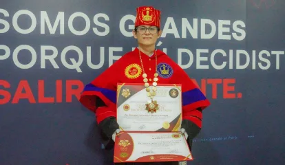Por su labor en favor del planeta, egresado de la UCV recibió el grado de doctor “honoris causa”