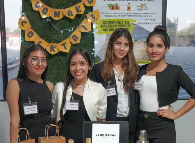 ucv-piura-feria-emprendimiento ucv-piura-feria-emprendimiento