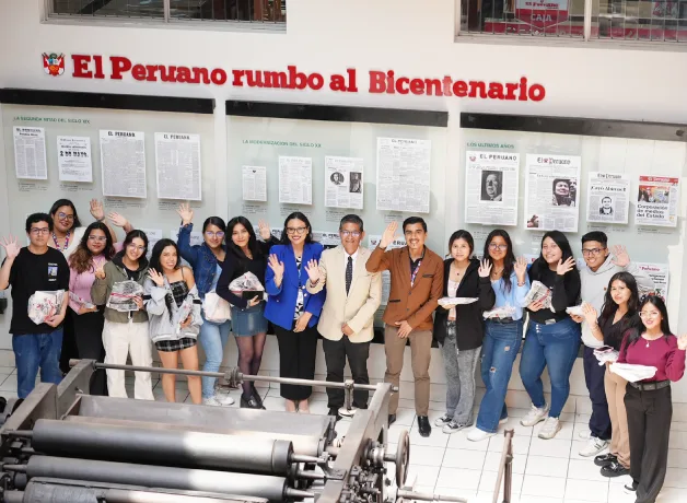 vallejianos-visitan-andina-el-peruano vallejianos-visitan-andina-el-peruano