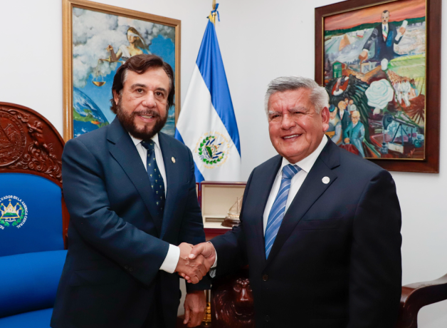 delegacion-ucv-en-el-salvador