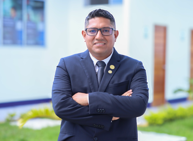 ucv-paradigma-transformador-experto ucv-paradigma-transformador-experto