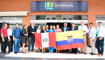 delegacion-vallejiana-participa-en-congreso-en-colombia