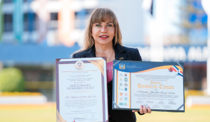 docente-ucv-fue-distinguida-en-republica-dominicana