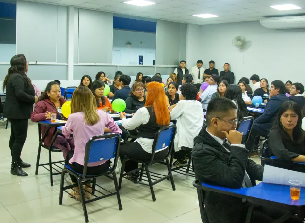 ucv-capacita-a-mujeres-emprendedoras ucv-capacita-a-mujeres-emprendedoras