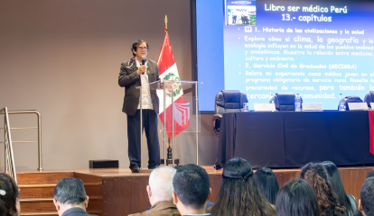 ucv-fortalece-la-formacion-medica-con-charla-sobre-desafios-en-el-peru