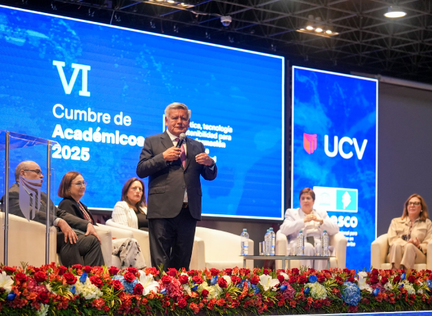 cumbre-academicos-reunio-a-expertos-internacionales cumbre-academicos-reunio-a-expertos-internacionales