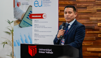 estudiantes-de-contabilidad-en-encuentro-tributario-y-aduanero