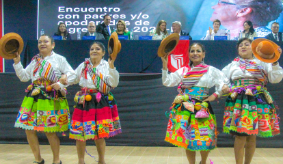 padres-en-movimiento-taller-de-danzas