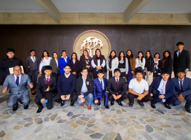 estudiantes-de-economia-visitan-bcrp estudiantes-de-economia-visitan-bcrp