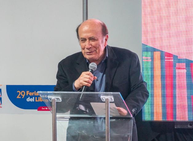 fil-lima-202-presentan-reedicion-de-libro-de-gonzalez-viana