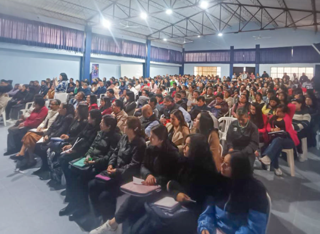 moyobamba-mas-de-300-tutores-fortalecen-sus-habilidades