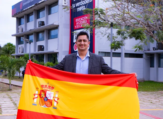 docente-realiza-movilidad-en-universidad-de-sevilla