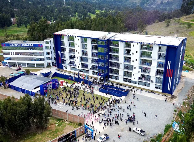 ucv-inaugura-moderno-edificio-en-huaraz ucv-inaugura-moderno-edificio-en-huaraz