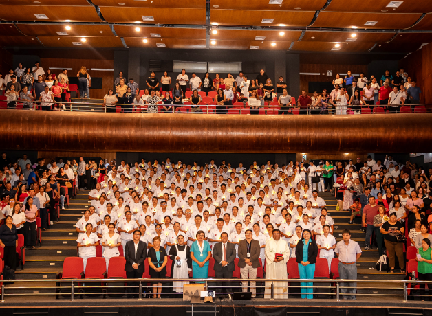 ucv-chimbote-realiza-ceremonia-de-la-luz