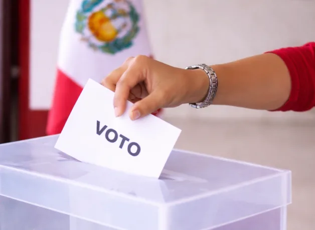 v-coloquio-en-la-ucv-analisis-y-debate v-coloquio-en-la-ucv-analisis-y-debate