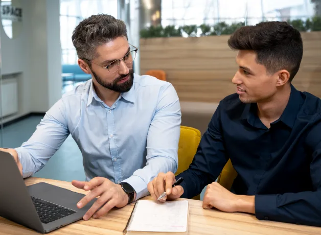 mentores-que-transforman-ideas-en-impacto-real mentores-que-transforman-ideas-en-impacto-real