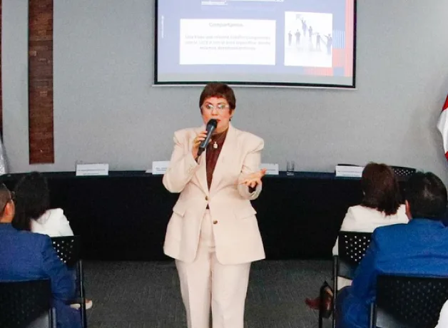 rectora-de-la-ucv-en-asamblea-de-la-rlcu