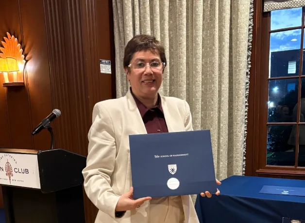 rectora-de-la-ucv-en-programa-yale-school-of-management