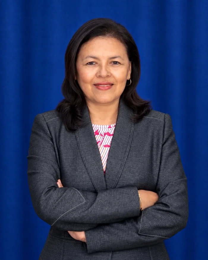 Dra. Sophía Verónika Calderón Rojas